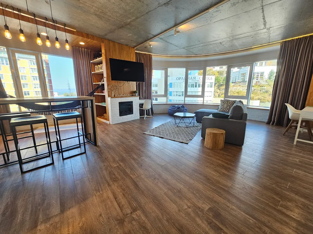 2х.ком.кв.  85.кв.м  в Центре вид на море и город , район Фуникулёра