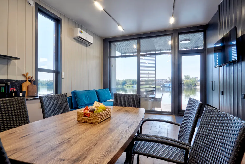 Дом Цапля на реке Саратовка