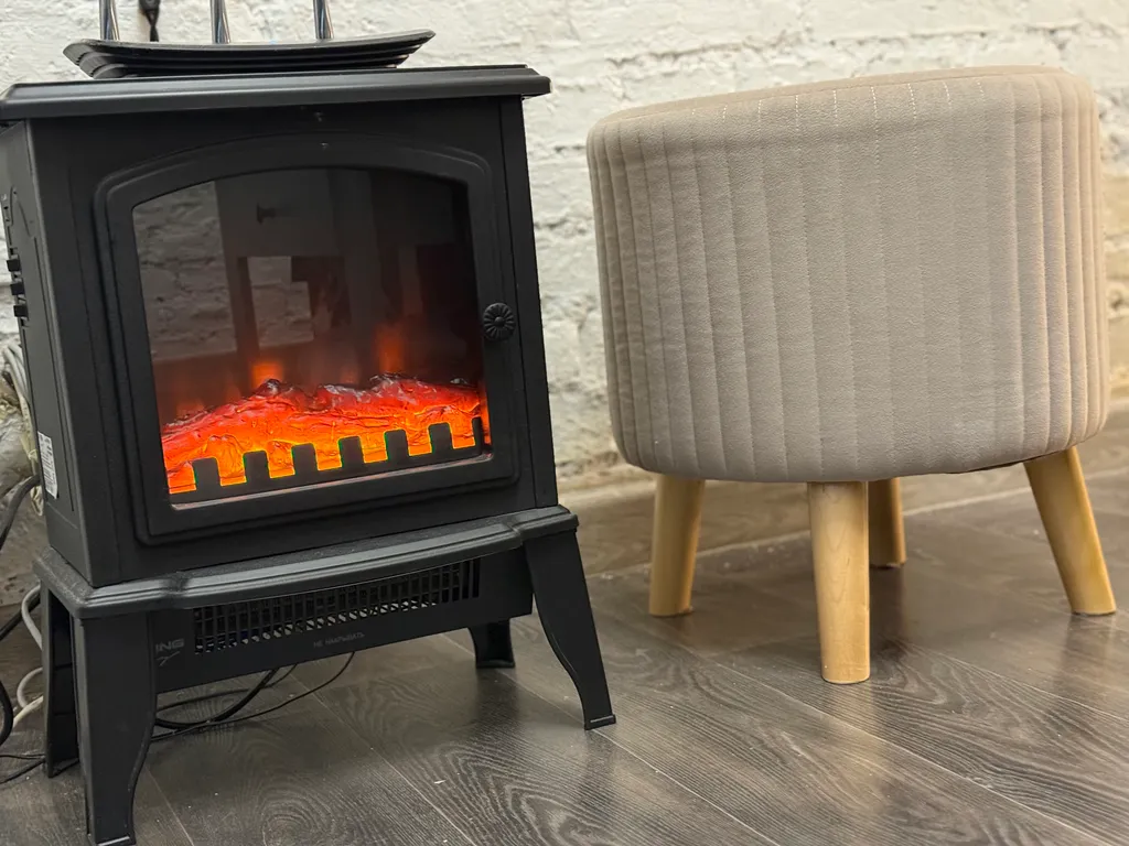 Уютная комната с отдельным входом в центре города