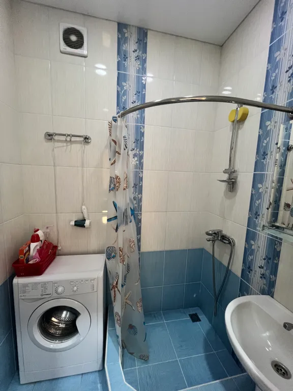 1-комнатная сталинка в Сухуме у моря