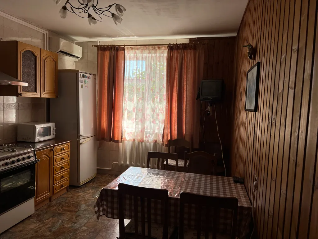 Коттедж Дом у моря в центральной части города целиком — Геленджик