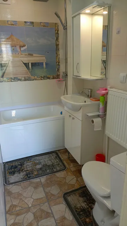 Уютная однокомнатная квартира с видом на горы в 15 минутах от моря