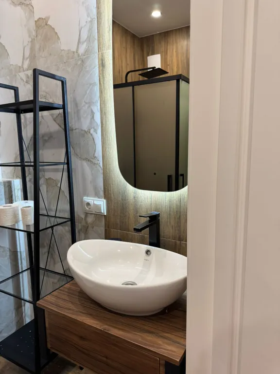 Часть дома с террасой и мангальной зоной на берегу моря