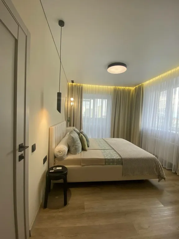 Современная двухкомнатная квартира в ЖК Кристалл