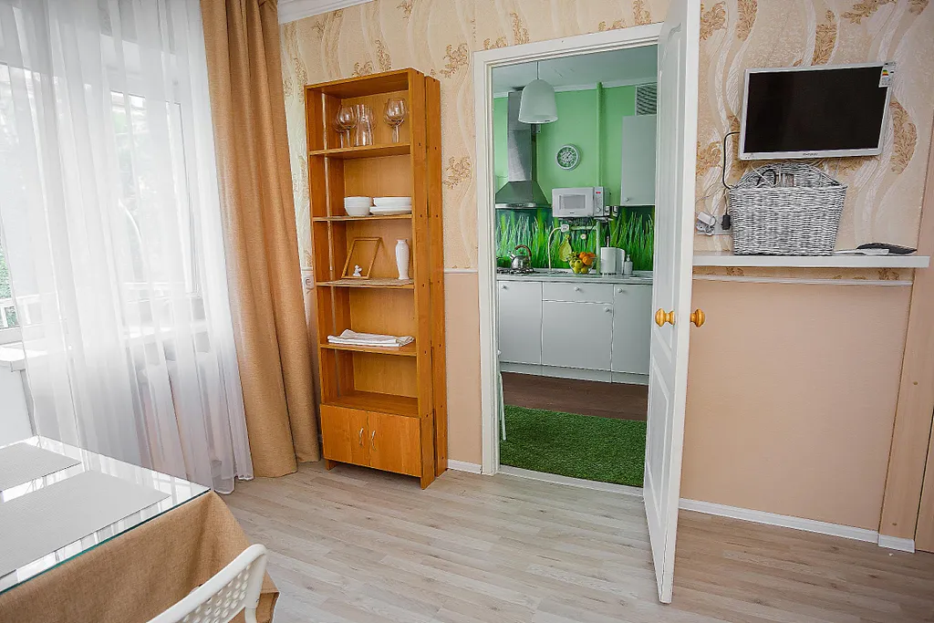 HappyGreenAppartments-апартаменты рядом с центральной улицей города