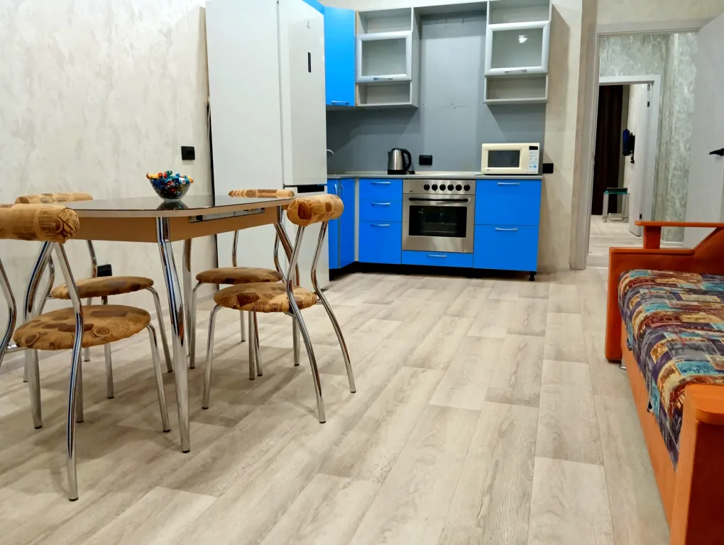 Новая большая светлая теплая квартира в новом доме в центре города