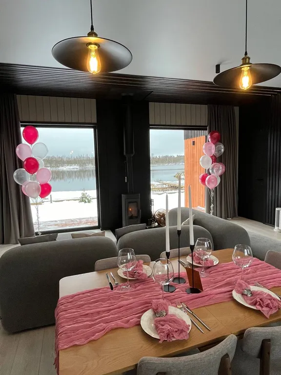 Коттедж Дом у Озера с панорамным видом, баней и чаном — Осташёво