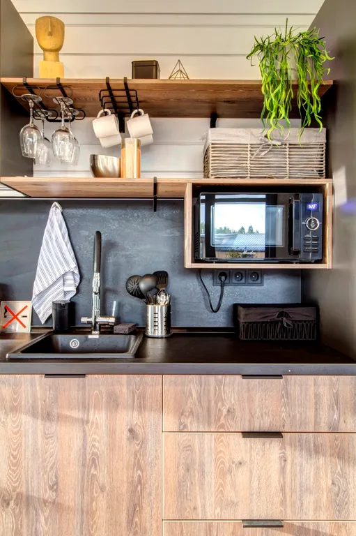 Уютный дoм с видом нa лес