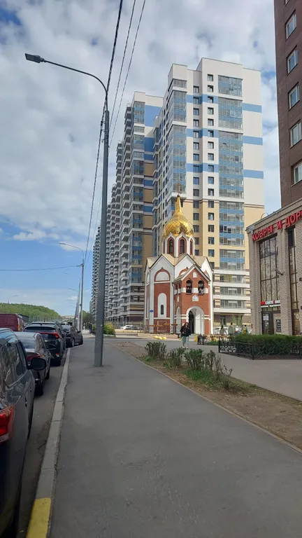 Большая студия у метро