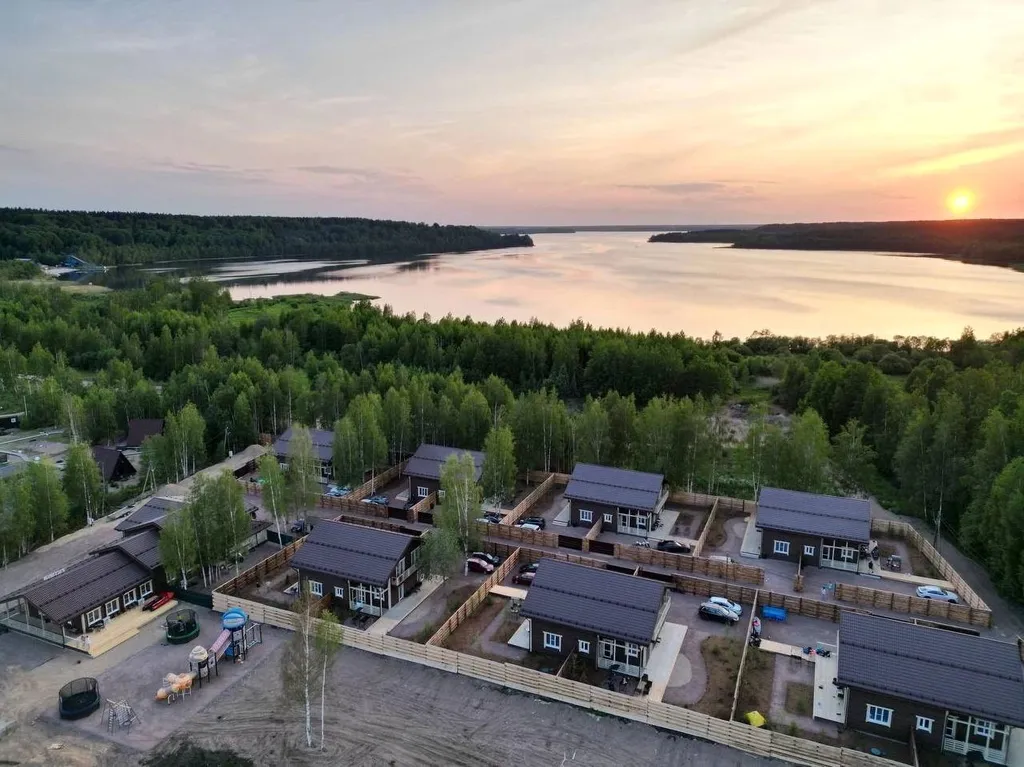 Коттедж Коттедж премиум - класса с сауной рестораном у леса — Коробицыно