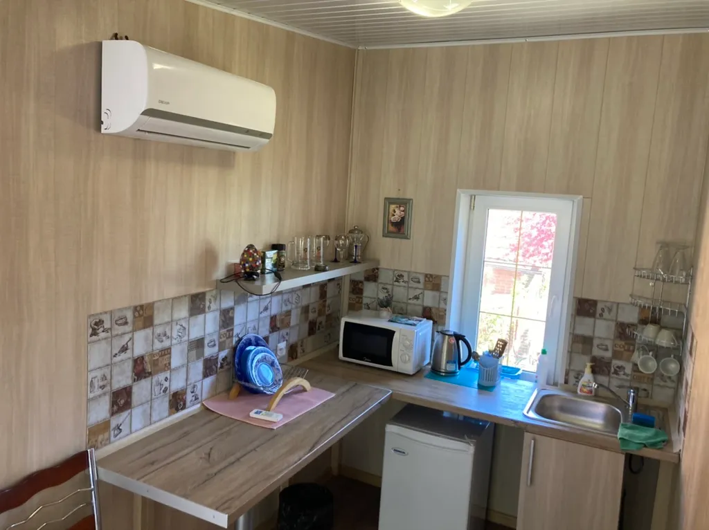 Коттедж Отдельный домик с террасой и зоной барбекю — Калининград