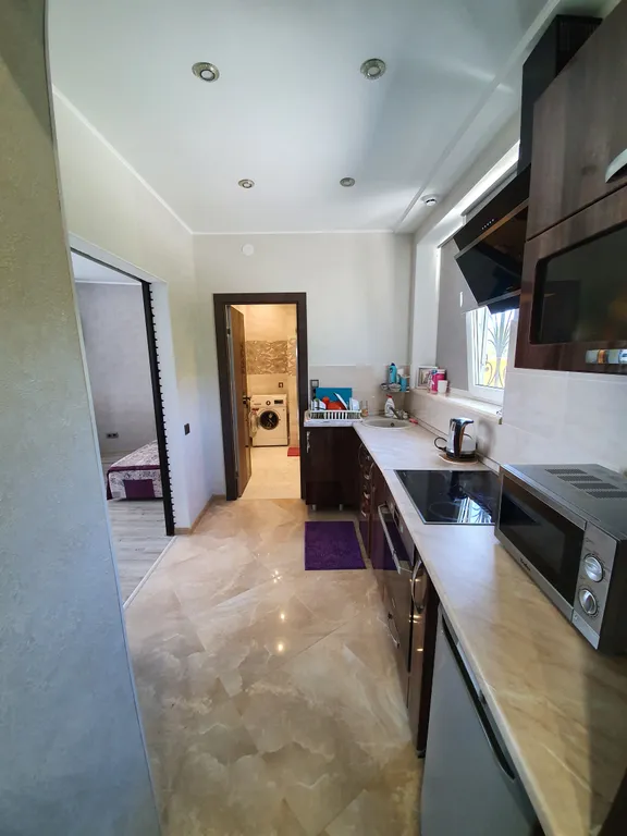 Квартира с видом на море, 50 метров от моря