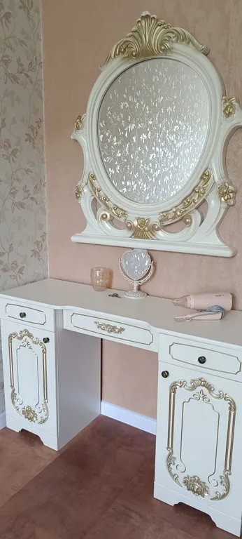 Двушечка у канатки и в старинном доме