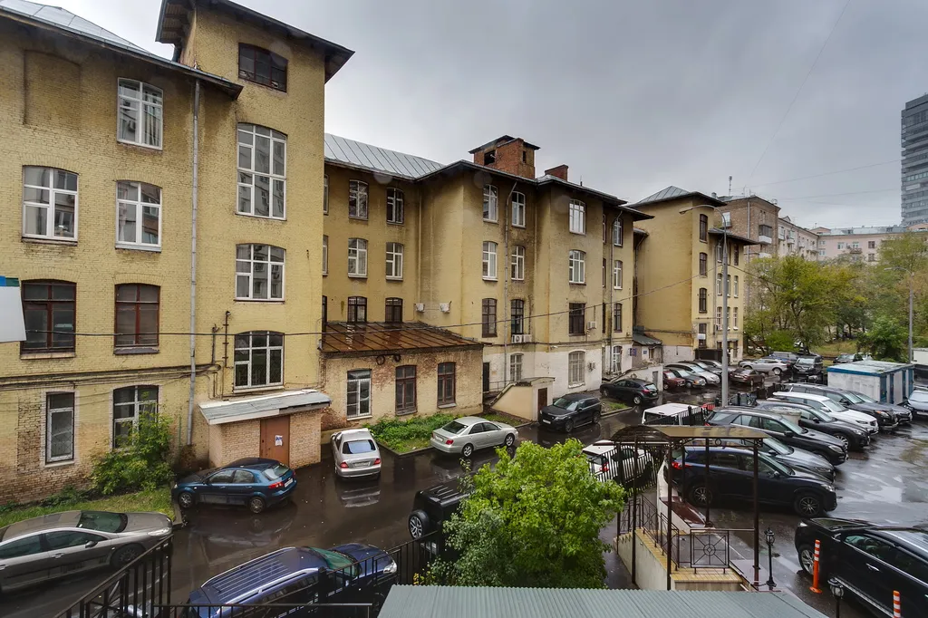 Студия у Центра Международной Торговли