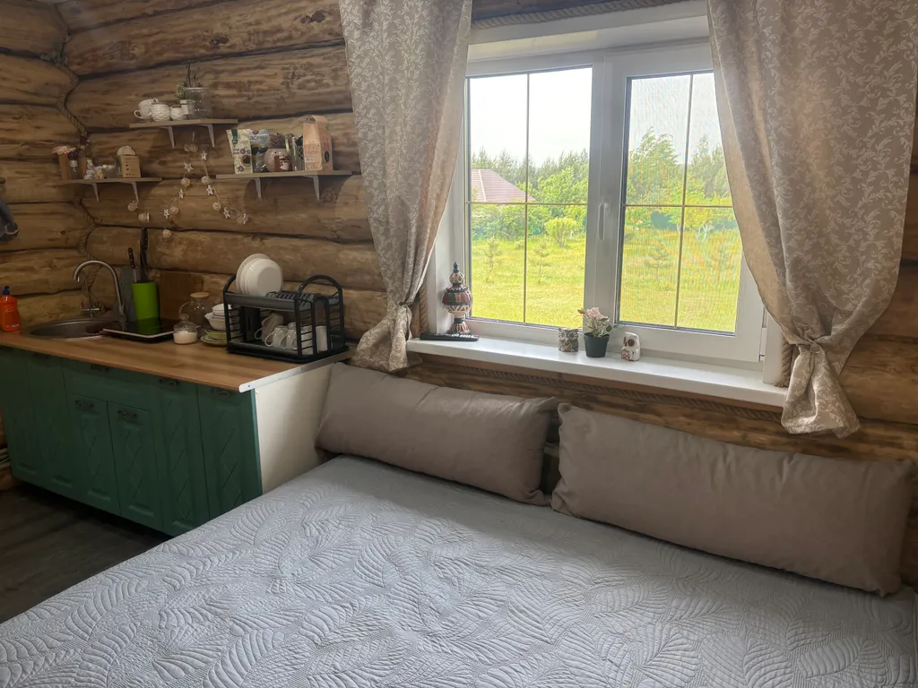 Сруб из бревна с баней внутри