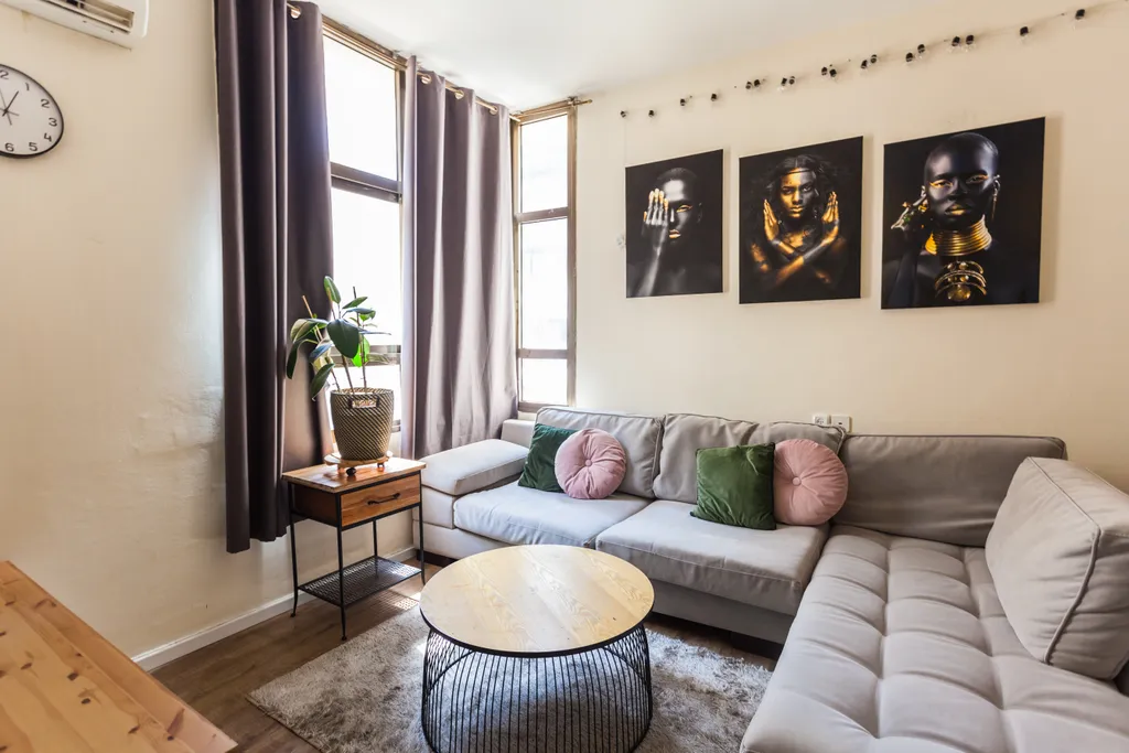 Стильная и полностью оборудованная квартира в центре Тель-Авива