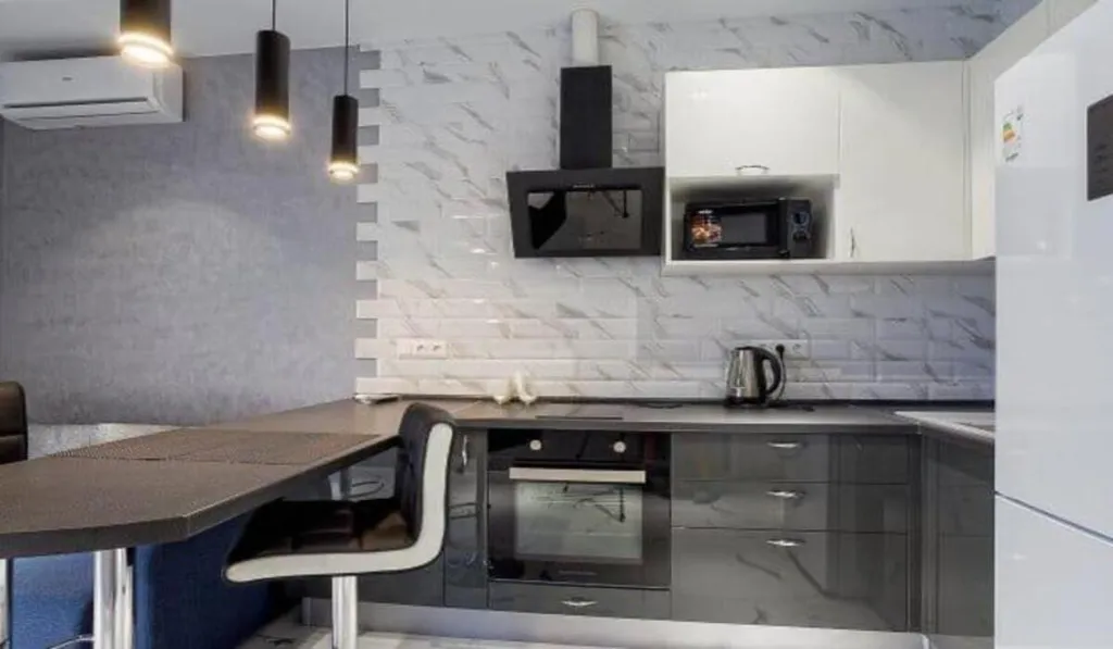 Парк хаус студия с видом на горы в Приморском парке