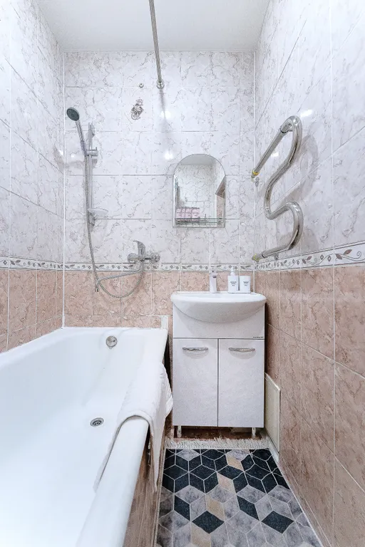 Квартира Квартира Двухкомнатная 60м2 центре — Сочи