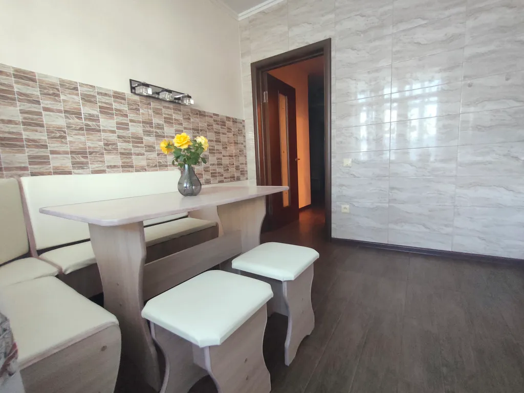 Квартира рядом с театром оперы и балета и центральным рынком