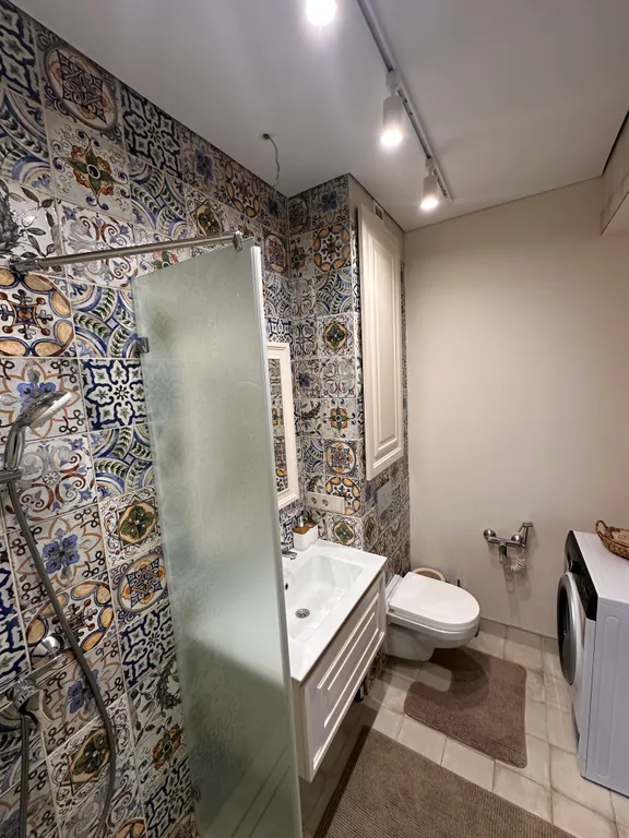 Апартаменты с видом на центральную площадь и Свиягу