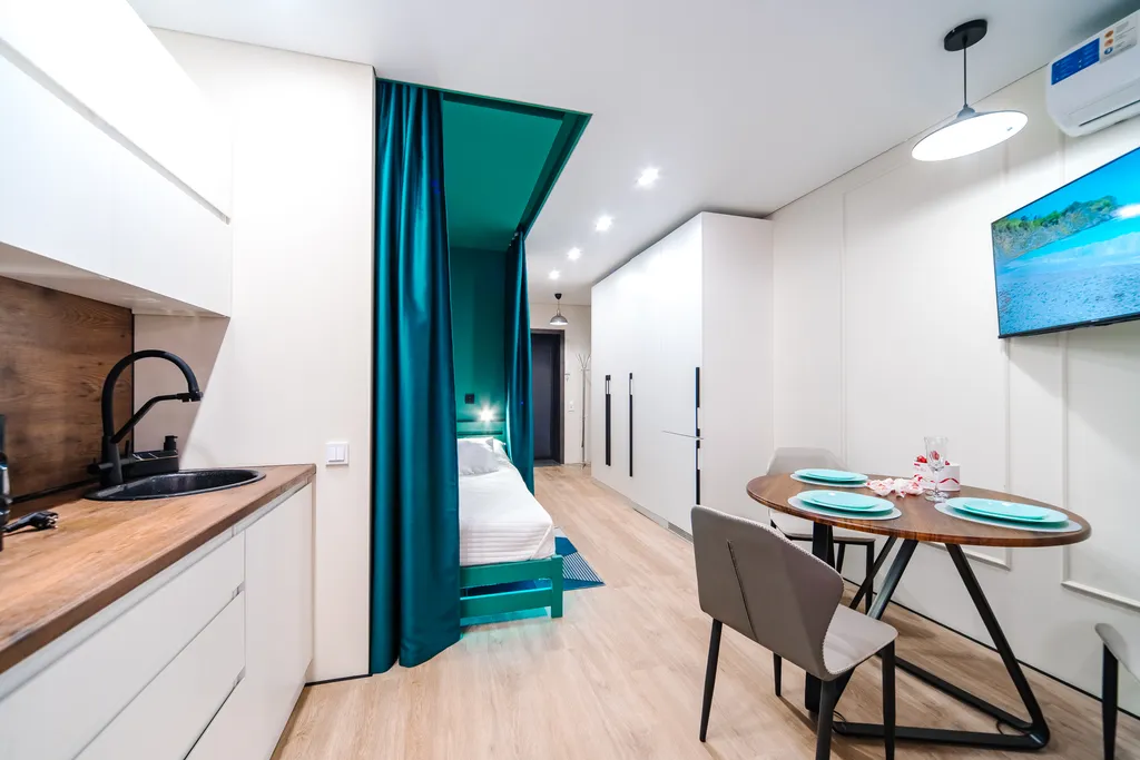 Чистая уютная студия в центре, заселение до 23-00