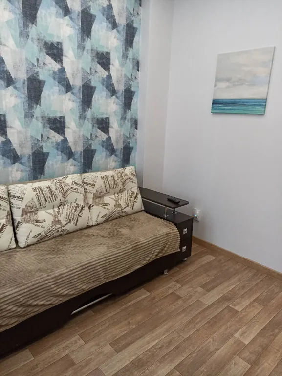 Уютная квартира в новом районе — аренда посуточно в Тюмень