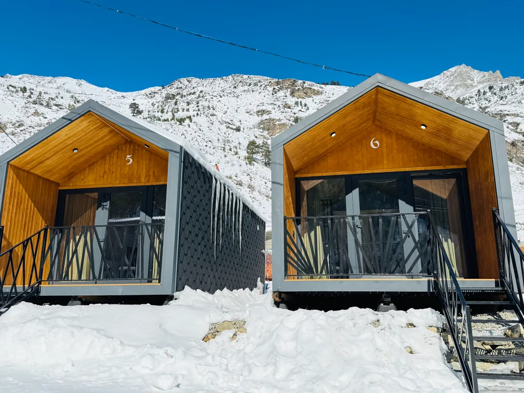 Дом с видом на сказочный лес