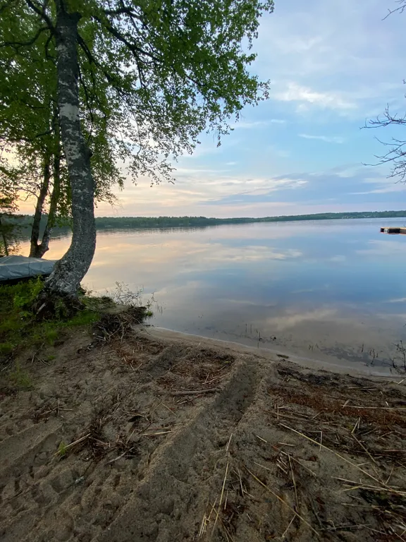 Уютный дом с бассейном на природе