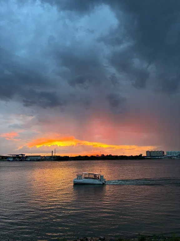 Уютная квартира на набережной реки Волга