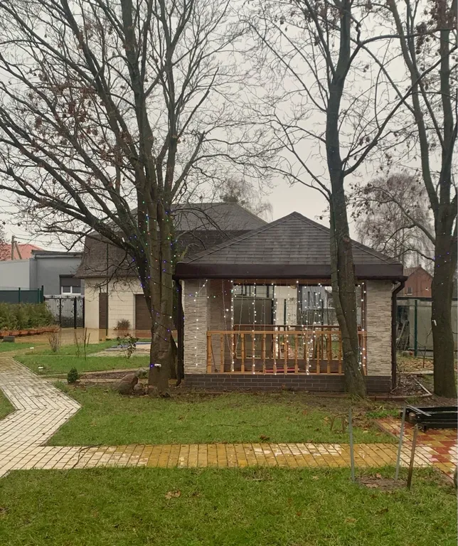 Коттедж Гостевой дом с сауной и бассейном — Светлый