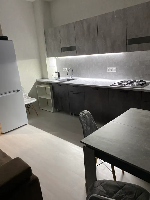 Новая квартира с крутым ремонтом рядом с трассой