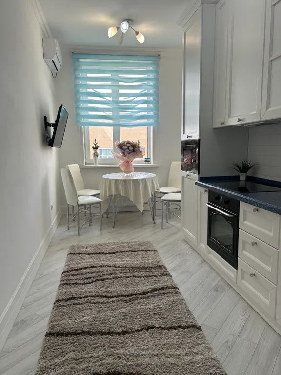 Квартира на набережной