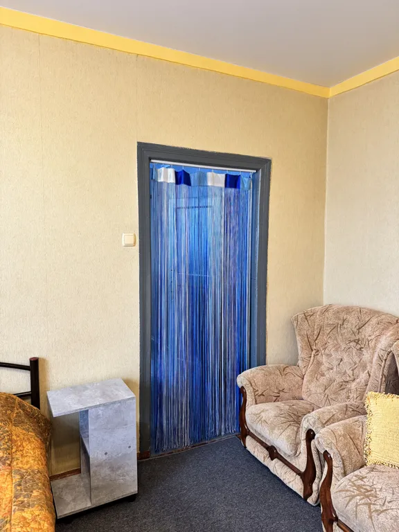 1-комнатная квартира со своим зеленым двориком в тихом центре