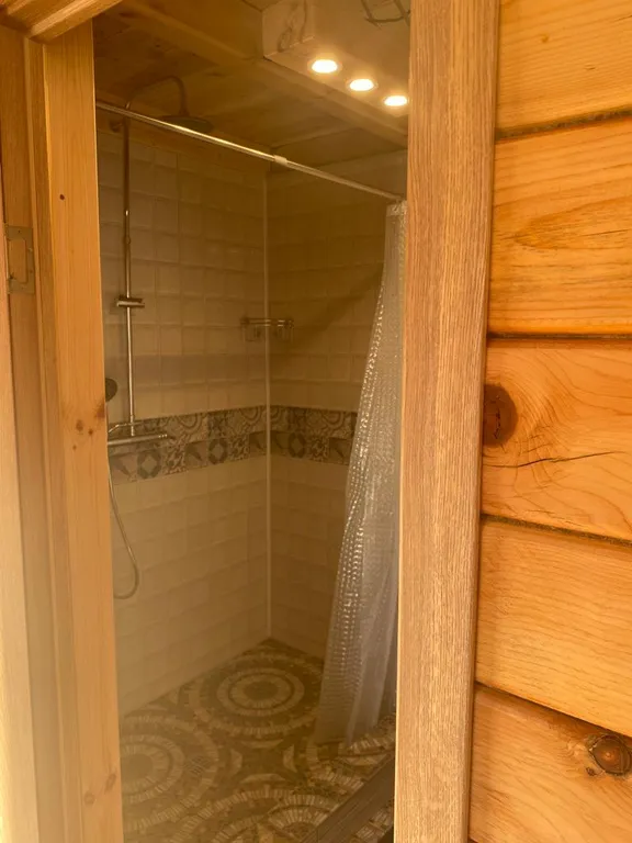 Кедровый коттедж в живописном месте Чемала