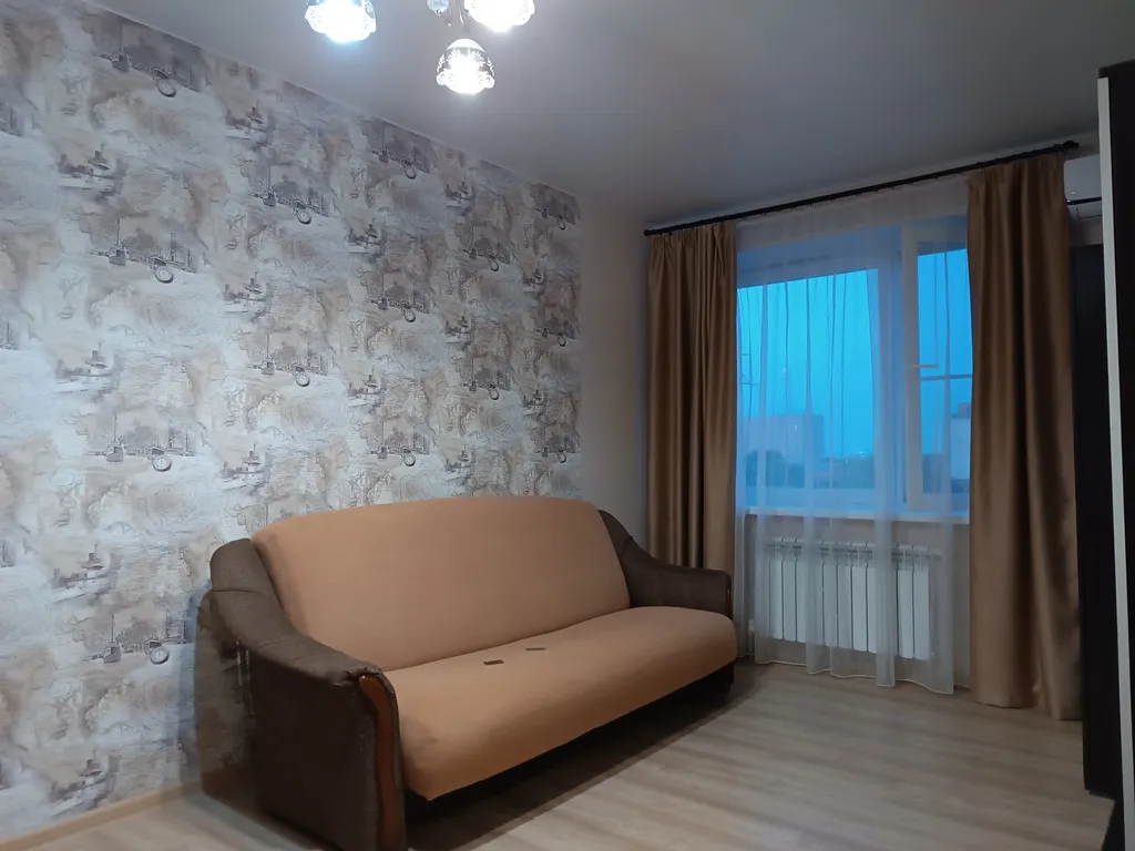 Квартира Квартира в оживлённом районе — Ейск