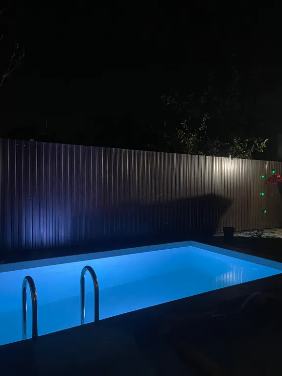 Дом с бассейном, баней и чаном