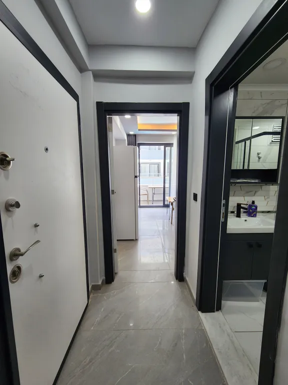 Квартира в центре Сиде внутри комплекса с бассейном