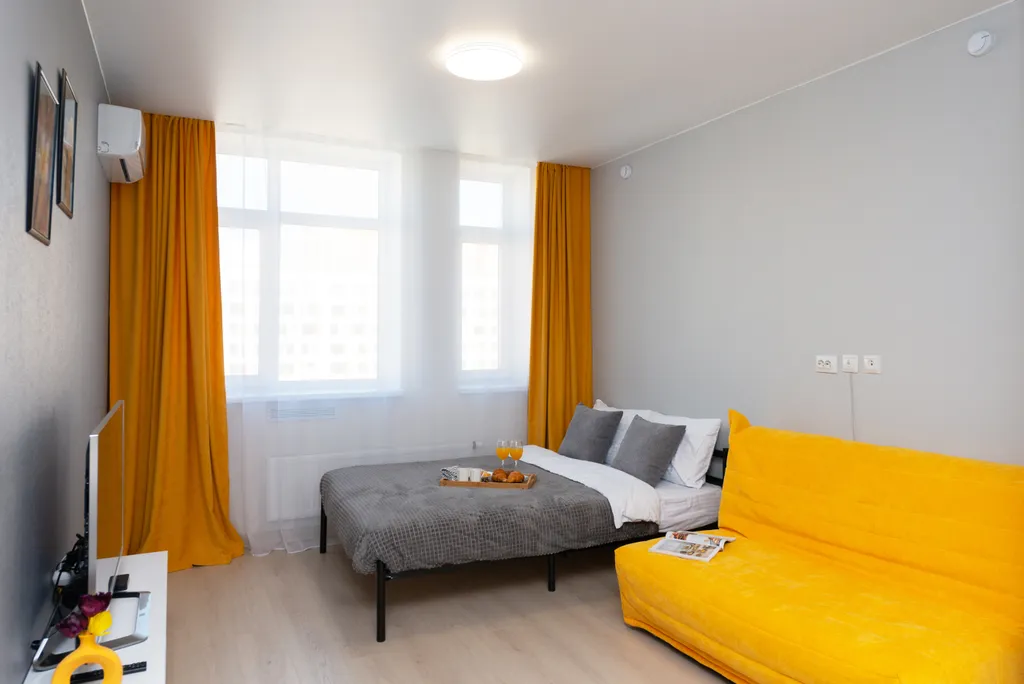 Квартира Квартира Студия горчица apartamia в звездном городке рядом с тюмень сити-молл — Тюмень