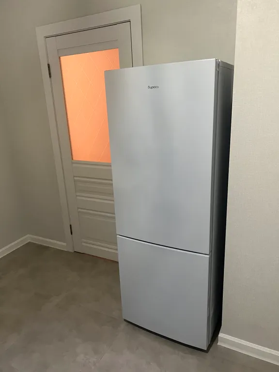 Рядом с посольствами