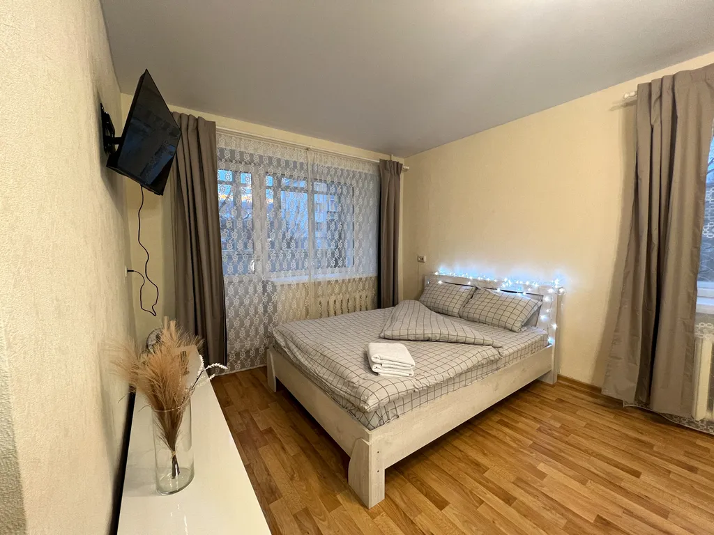 Квартира со свежим ремонтом напротив ЦУМа — аренда посуточно в Киров