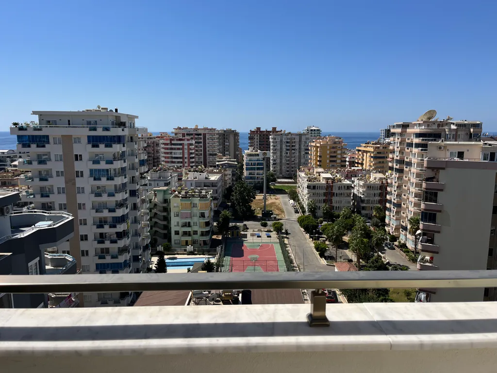 Просторная 2-этажная квартира с видом на море 10 минут от пляжа