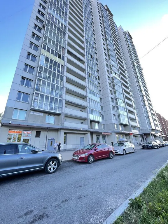 Уютная квартира около метро Комендантский проспект