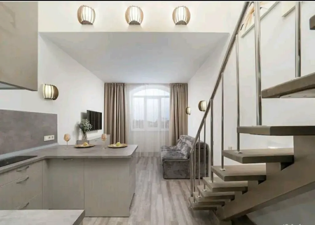 Мансардная студия люкс