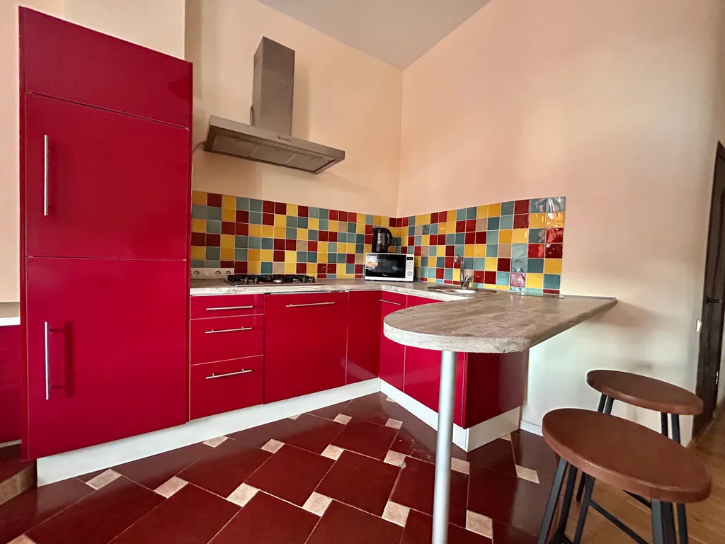 Двухкомнатная квартира в центре до 6-и персон