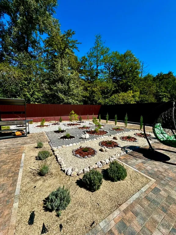 Коттедж Дом с большим бассейном в окружении леса, гор и реки — Горячий Ключ