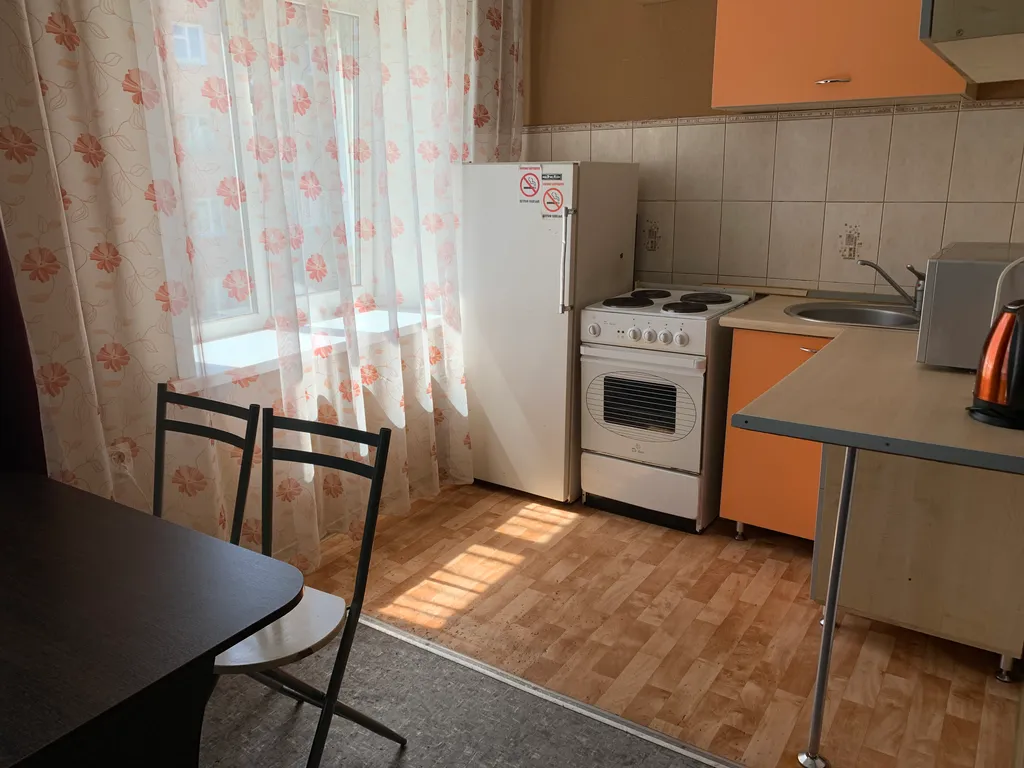 Квартира Однокомнатная квартира у Парка имени Гагарина — Красноярск