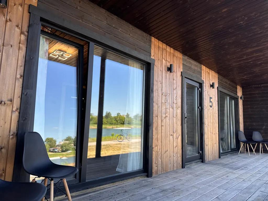 Номер в двухномерном коттедже с одноместными кроватями