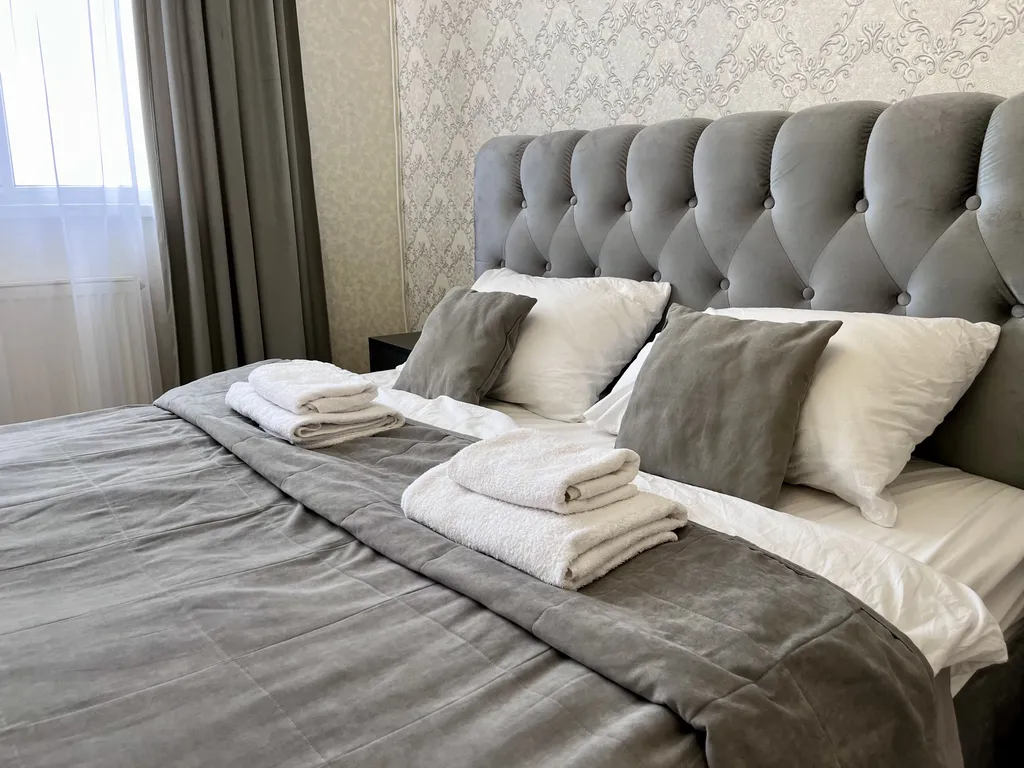 Квартира с панорамными окнами в центре города