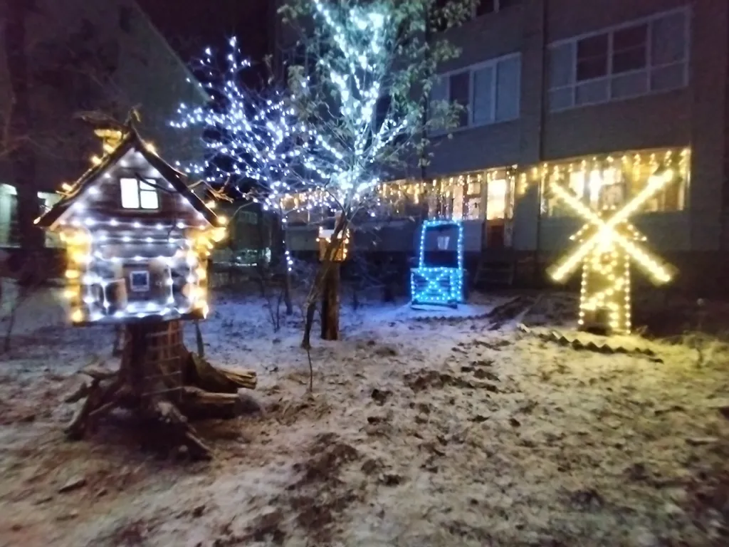 Сказочная Избушка с сауной в соснах у реки