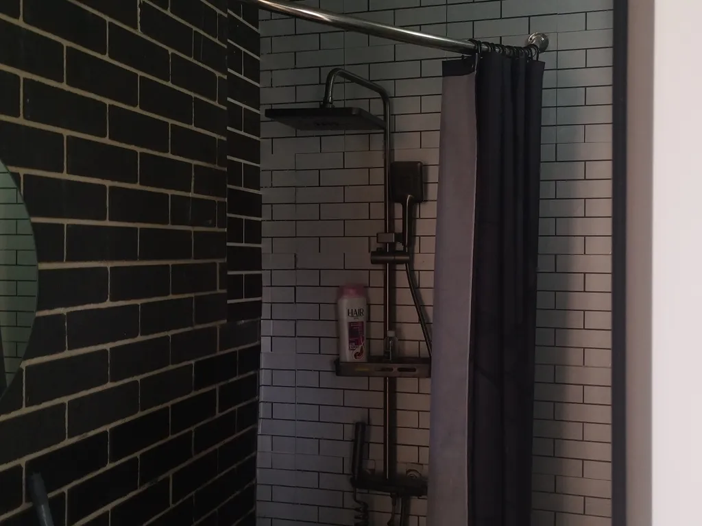 Домик у каньона